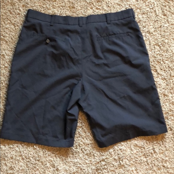 Roundtree and Yorke Performance Shorts - Picture 2 of 3